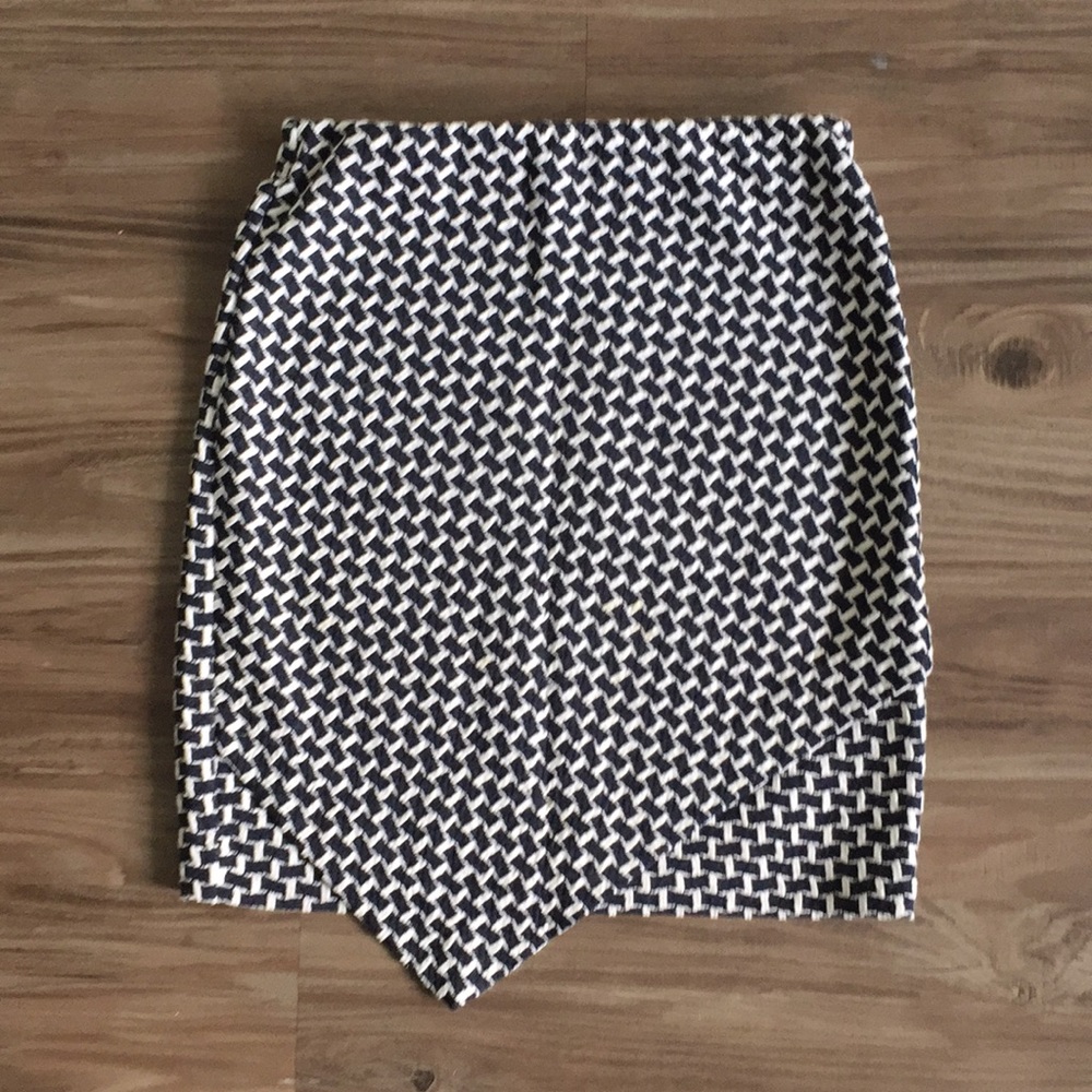 H&M Asymmetrical Navy and White Mini Skirt
